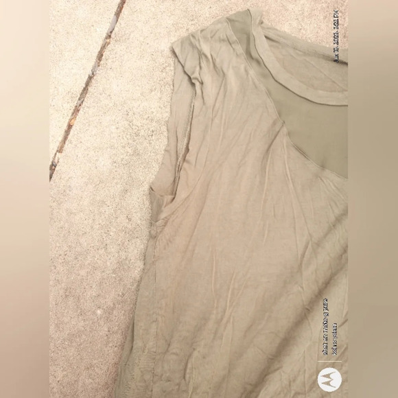 Pleione Tunic with Mesh v neck and lower back detail sz Medium - Picture 5 of 7